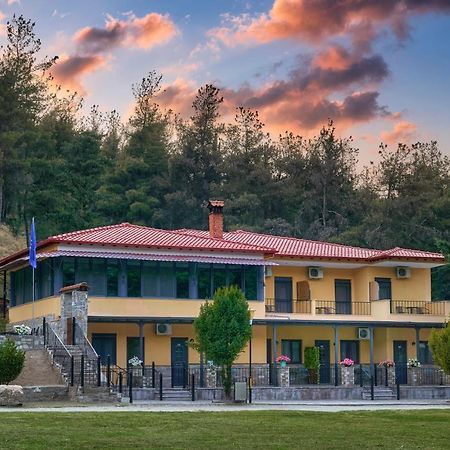 River Side Rooms Elassona Экстерьер фото