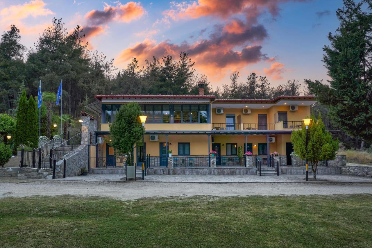 River Side Rooms Elassona Экстерьер фото