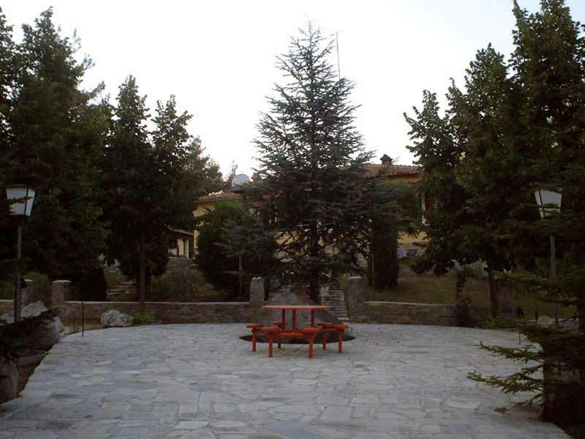 River Side Rooms Elassona Экстерьер фото