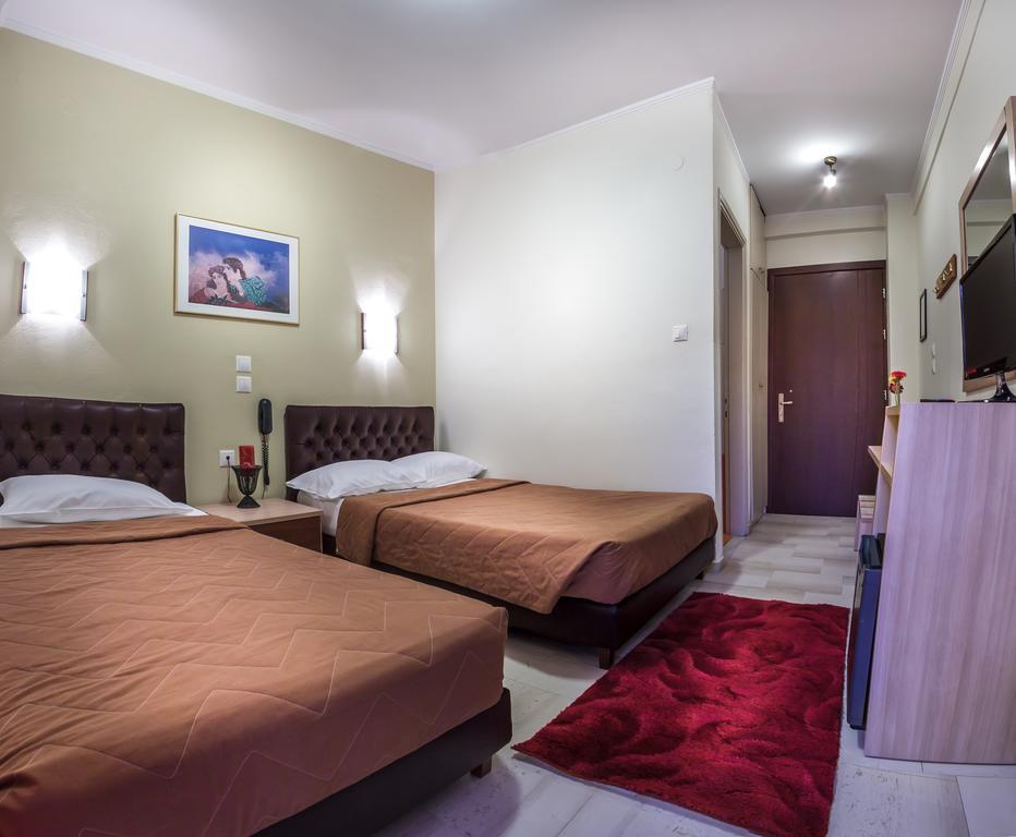 River Side Rooms Elassona Номер фото