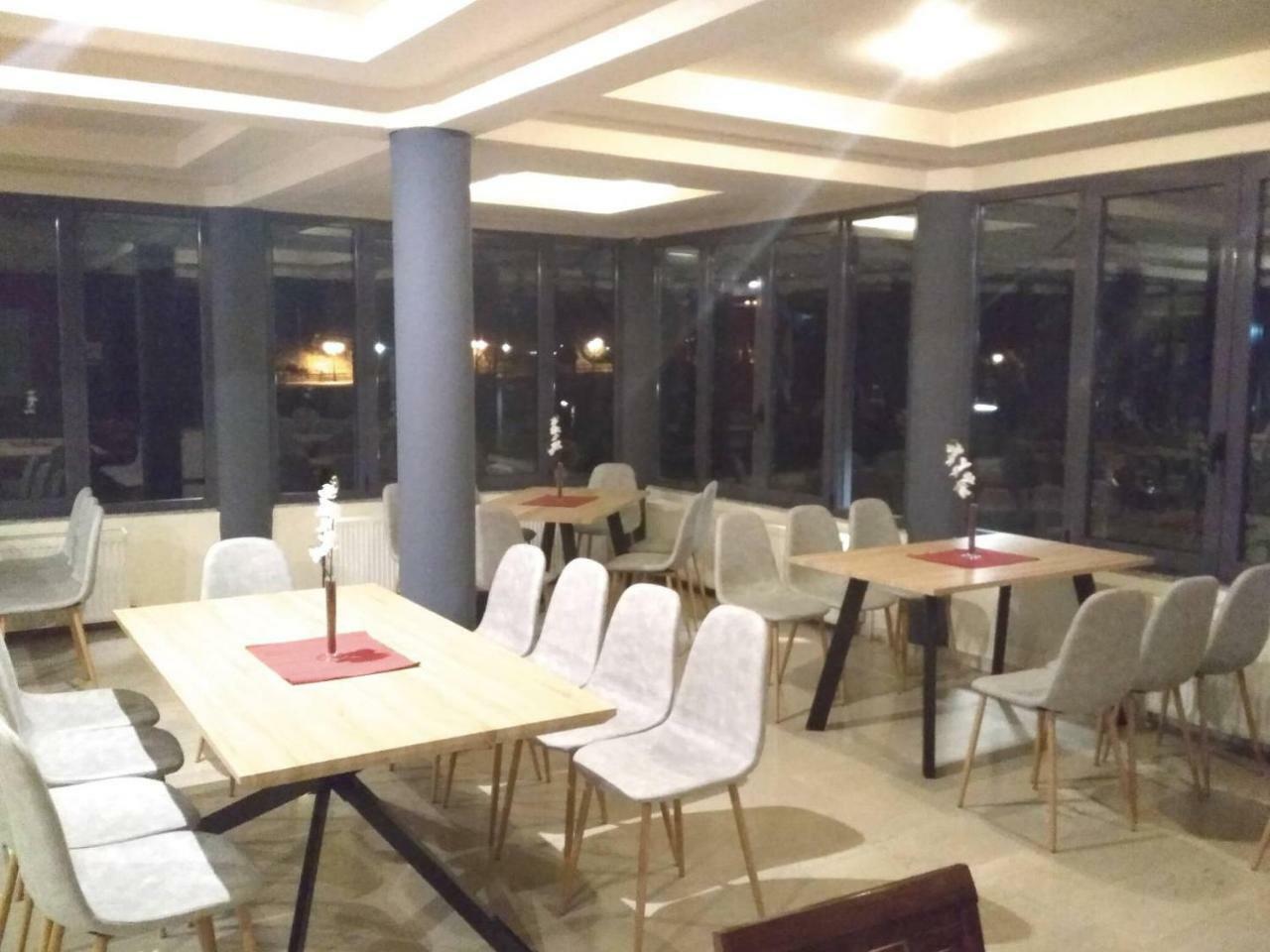 River Side Rooms Elassona Экстерьер фото