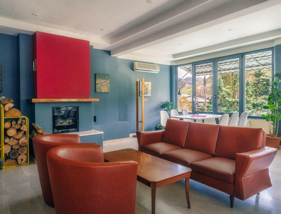 River Side Rooms Elassona Экстерьер фото